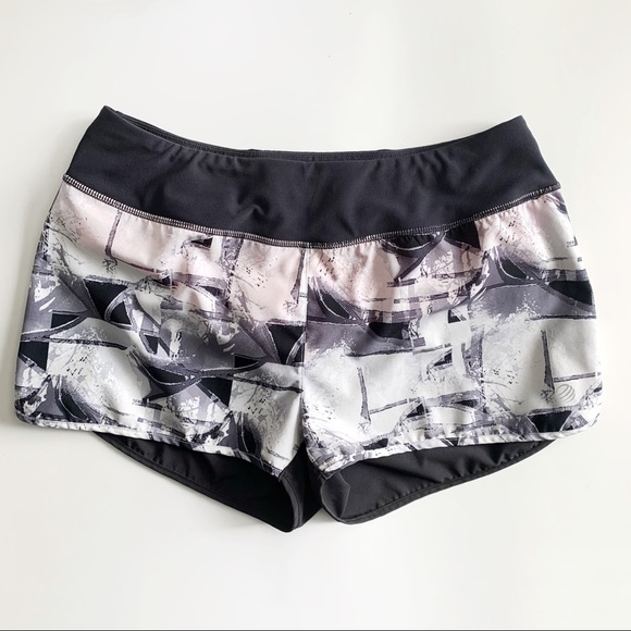 •MPG• Size M Shorts - Picture 1 of 11